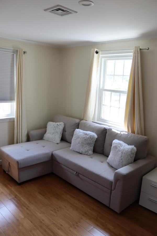 Seaside Serenity, Just A Block /0.1 Mile Away From The Beach Yarmouth Exterior photo