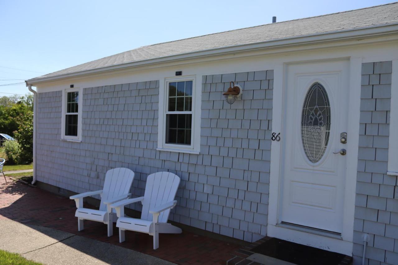 Seaside Serenity, Just A Block /0.1 Mile Away From The Beach Yarmouth Exterior photo