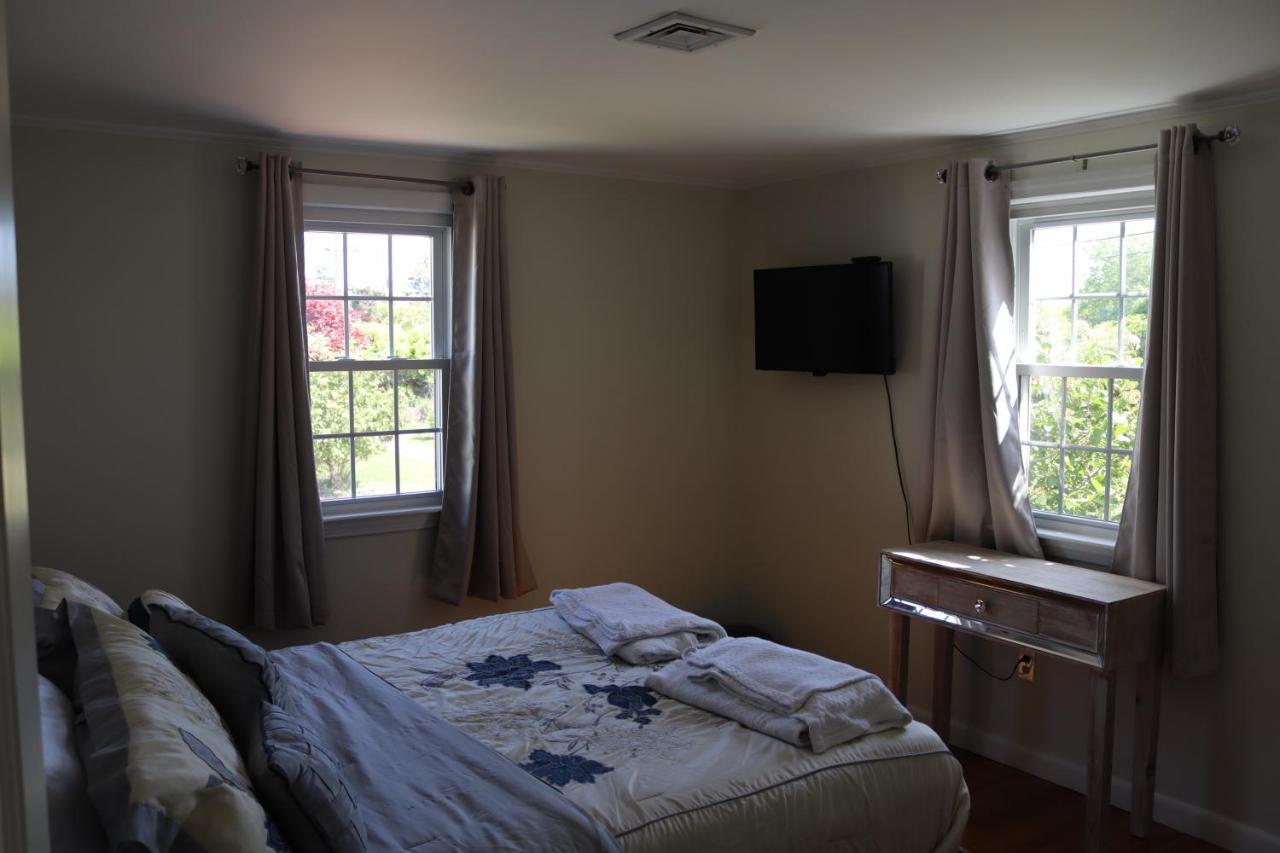 Seaside Serenity, Just A Block /0.1 Mile Away From The Beach Yarmouth Exterior photo