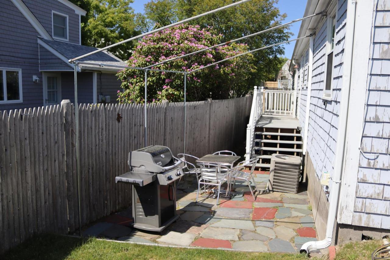 Seaside Serenity, Just A Block /0.1 Mile Away From The Beach Yarmouth Exterior photo